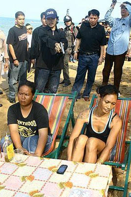 Фото.Тайский ниндзя стреляет2